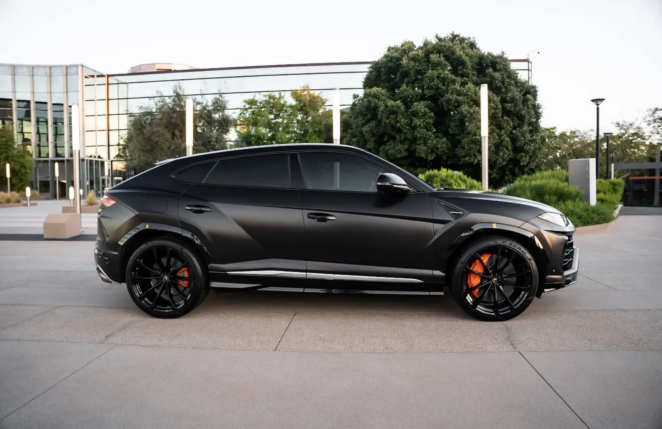 Urus Matte Black II